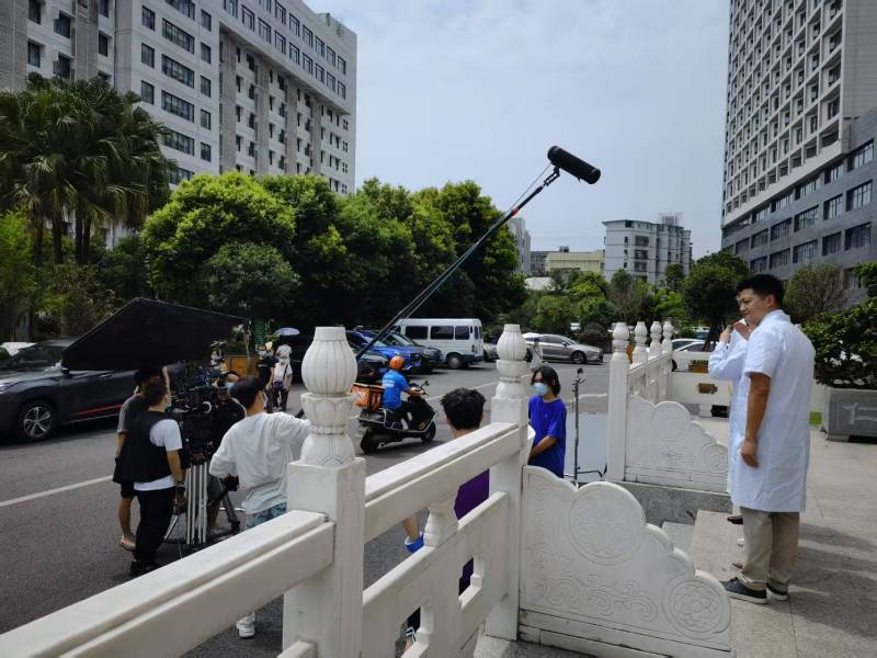 元坝区广告片拍摄公司低成本实现高规格制作的诀窍